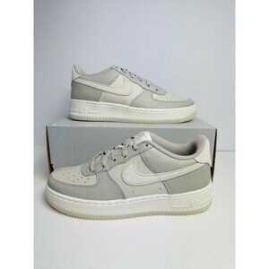 6Y AIR FORCE 1 LV8 GS LIFESTYLE SHOES Light Bone/Light Iron HF5349-001